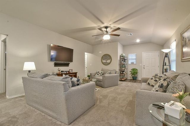 9504 NW 118th Street, Yukon, OK 73099