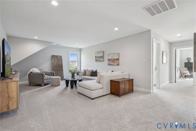 9008 Santee Ln, Mechanicsville, VA 23111