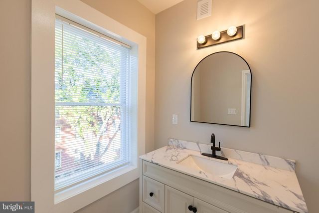 231 JACKSON ST, Trenton, NJ 08611