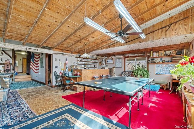86 State Route 32 S, New Paltz, NY 12561
