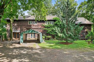 86 State Route 32 S, New Paltz, NY 12561