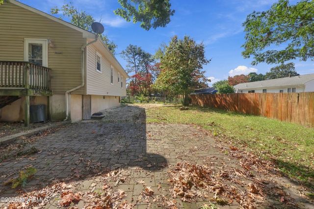 1024 Beachwood Boulevard, Beachwood, NJ 08722