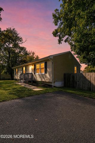 1024 Beachwood Boulevard, Beachwood, NJ 08722