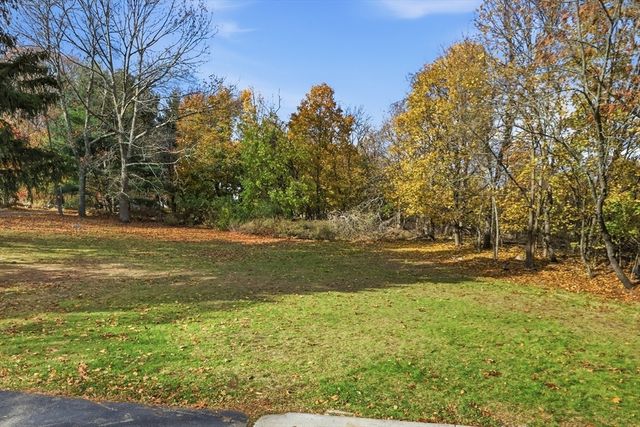 453 Pond St 3, Braintree, MA 02184