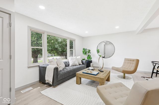 10778 Haverstick Road, Carmel, IN 46033