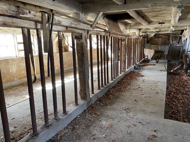 1254 US Route 5, Weathersfield, VT 05156