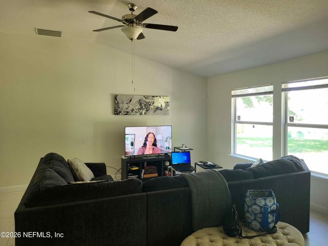 10998 S RIVER FALLS Drive 3-7, Jacksonville, FL 32218