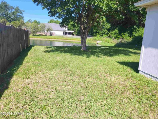 10998 S RIVER FALLS Drive 3-7, Jacksonville, FL 32218