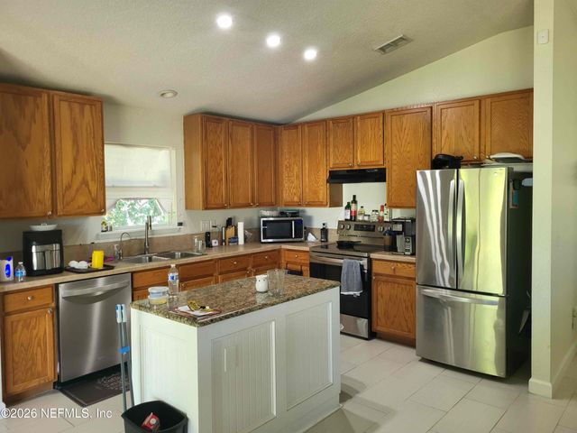 10998 S RIVER FALLS Drive 3-7, Jacksonville, FL 32218