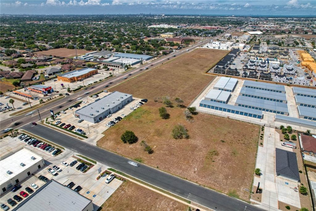 5630 & 5622 Corsica, Corpus Christi, TX 78414 — photo 2