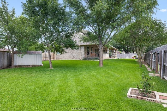 5202 Bloomsbury Way, Bryan, TX 77802