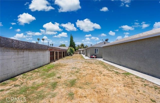 12430 Peach Street, Lynwood, CA 90262