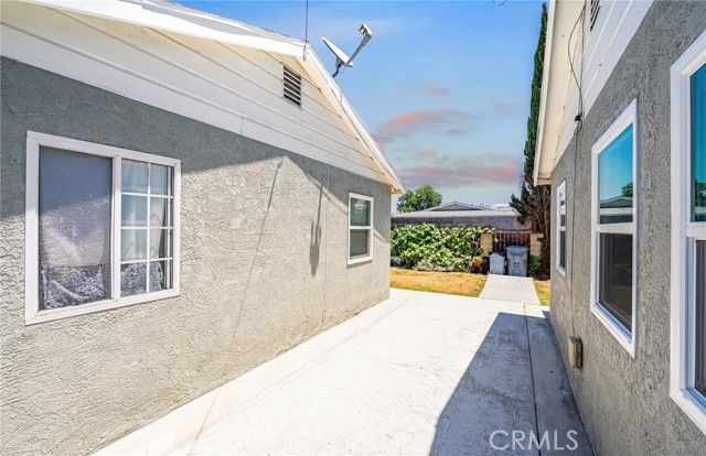 12430 Peach Street, Lynwood, CA 90262