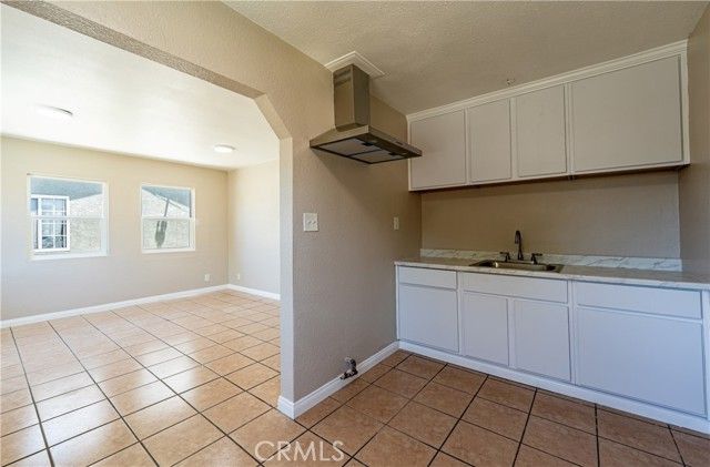 12430 Peach Street, Lynwood, CA 90262