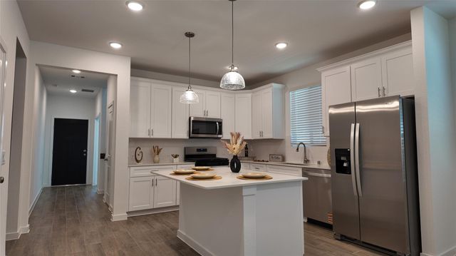 16189 Sepia Manor Street, Conroe, TX 77302