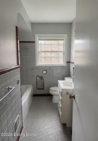 3701 Plymouth Rd, Louisville, KY 40207