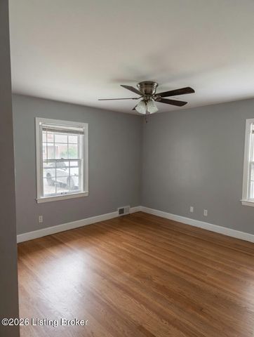 3701 Plymouth Rd, Louisville, KY 40207
