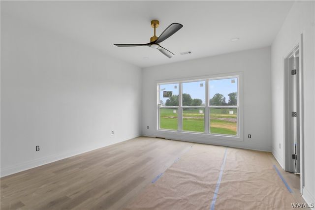 11146 Hilltop loop, Northport, AL 35475
