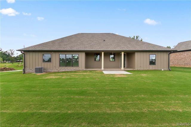 11146 Hilltop loop, Northport, AL 35475