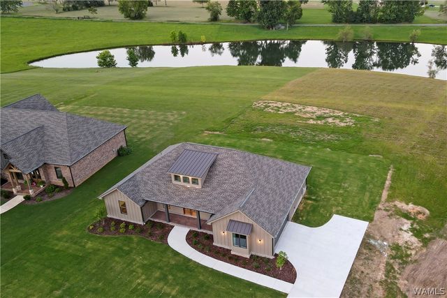 11146 Hilltop loop, Northport, AL 35475