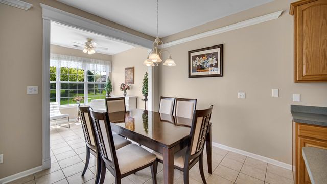 825 Grand Haven Way, Schererville, IN 46375