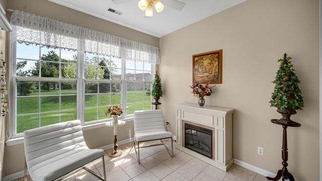 825 Grand Haven Way, Schererville, IN 46375