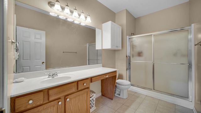 825 Grand Haven Way, Schererville, IN 46375
