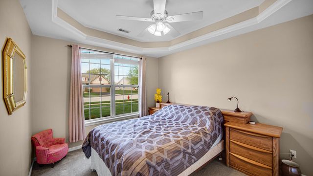 825 Grand Haven Way, Schererville, IN 46375