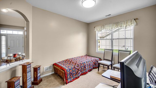 825 Grand Haven Way, Schererville, IN 46375