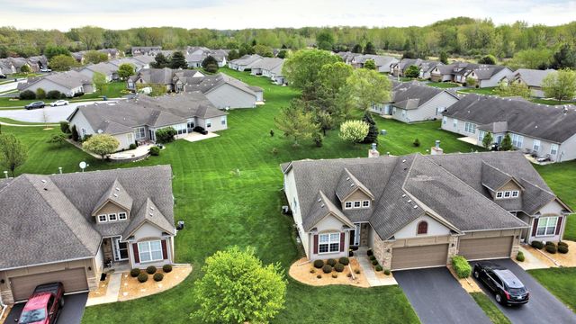 825 Grand Haven Way, Schererville, IN 46375