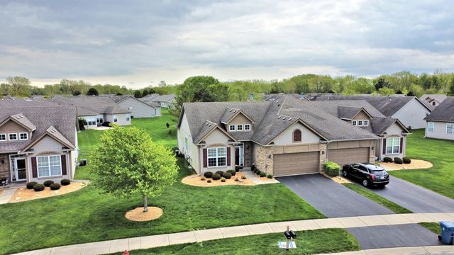 825 Grand Haven Way, Schererville, IN 46375