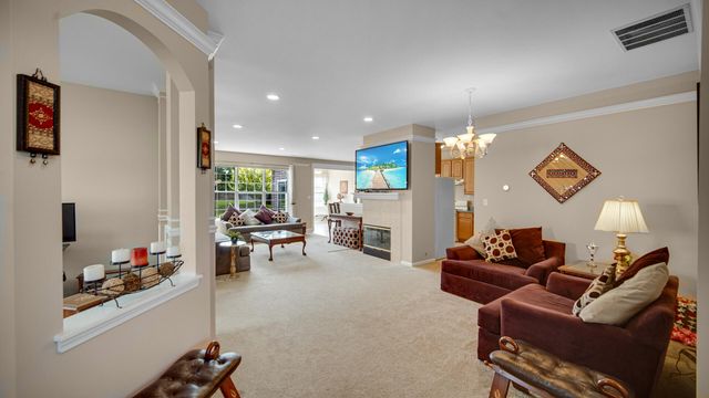 825 Grand Haven Way, Schererville, IN 46375