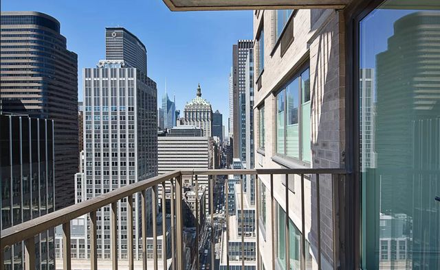 212 E 47th St Apt 31H, New York City, NY 10017