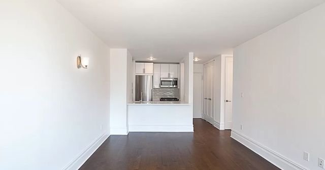 212 E 47th St Apt 31H, New York City, NY 10017