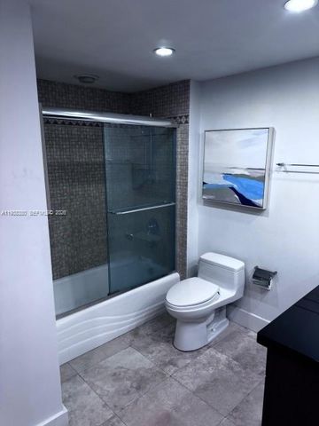 2301 Collins Ave 1425, Miami Beach, FL 33139