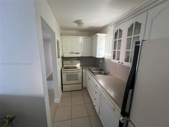 399 NW 72nd Ave 211, Miami, FL 33126
