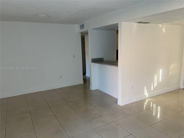 399 NW 72nd Ave 211, Miami, FL 33126
