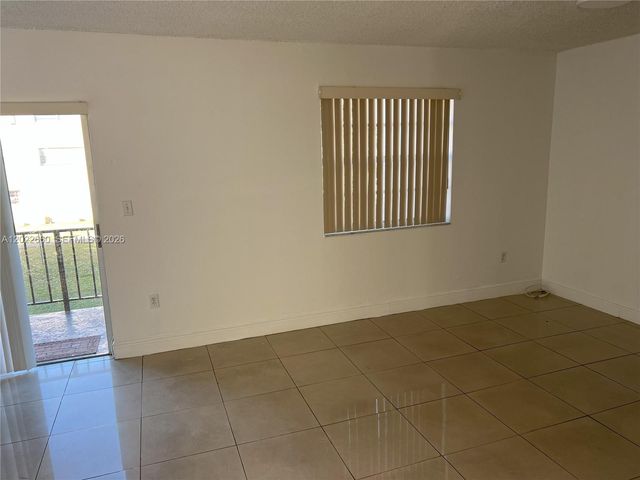 399 NW 72nd Ave 211, Miami, FL 33126