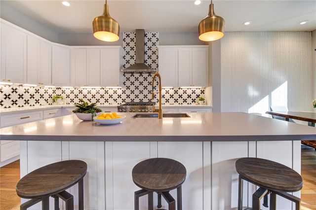 820 Wakefield Drive A, Houston, TX 77018