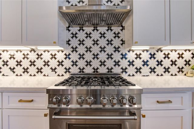 820 Wakefield Drive A, Houston, TX 77018