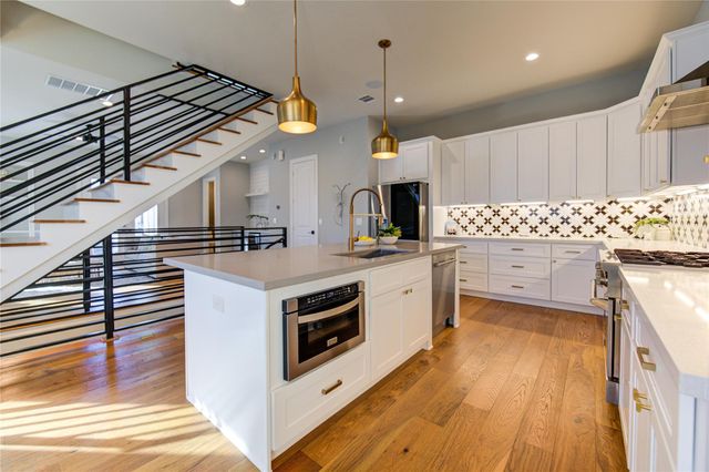 820 Wakefield Drive A, Houston, TX 77018