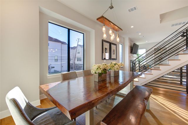 820 Wakefield Drive A, Houston, TX 77018