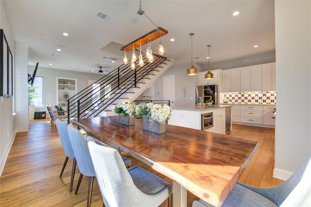 820 Wakefield Drive A, Houston, TX 77018