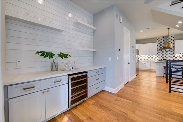 820 Wakefield Drive A, Houston, TX 77018