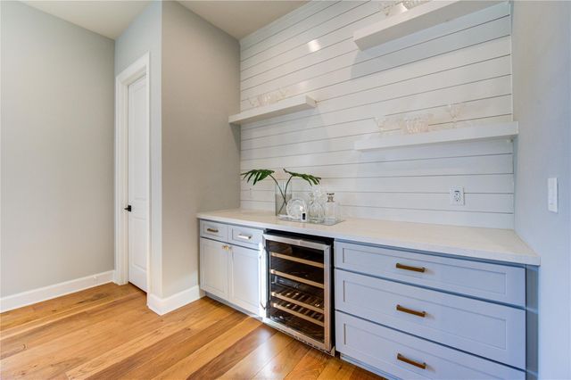 820 Wakefield Drive A, Houston, TX 77018