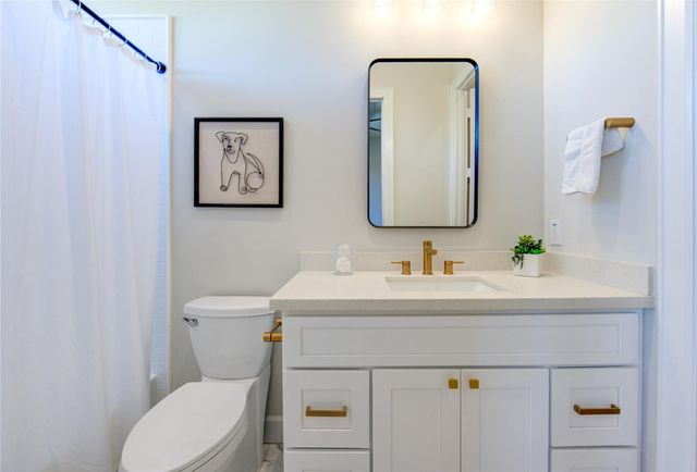 820 Wakefield Drive A, Houston, TX 77018