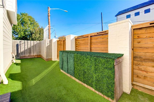 820 Wakefield Drive A, Houston, TX 77018