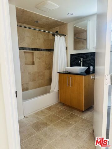 5065 Goodland Avenue, Los Angeles, CA 91607
