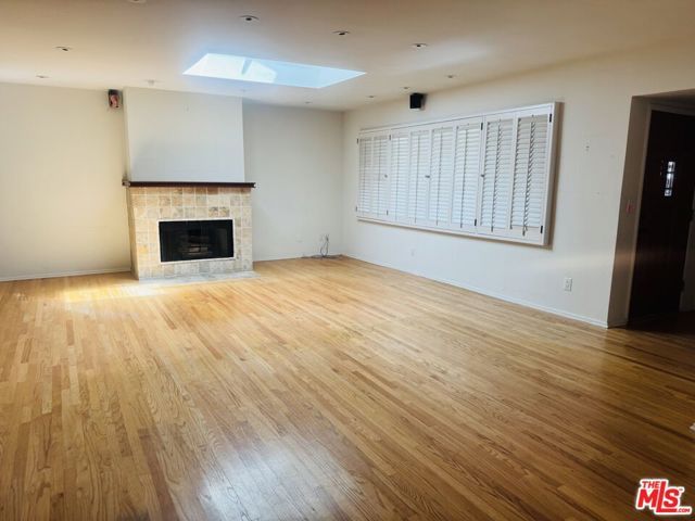 5065 Goodland Avenue, Los Angeles, CA 91607