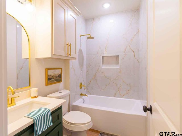 120 Pecan Dr, Bullard, TX 75757